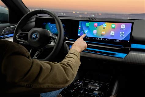 Using Google Maps On BMW Android Auto 的图像结果