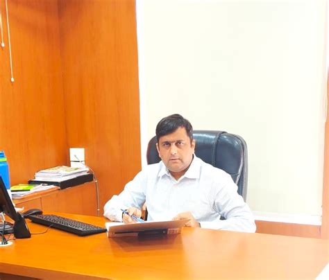 Kavit Kumar- Mathematician & Director- Narayana Coaching Centre ...