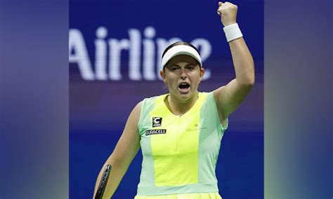 Jelena Ostapenko upsets defending champion Iga Swiatek, reaches QFs