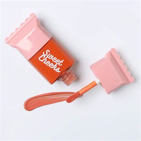 Buy Best Liquid Blush Online in India - Sweet Cheeks by Praush Beauty