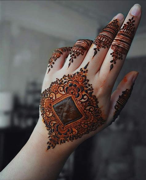 Top Mehndi Designs for Brides in 2023 - Qpidindia