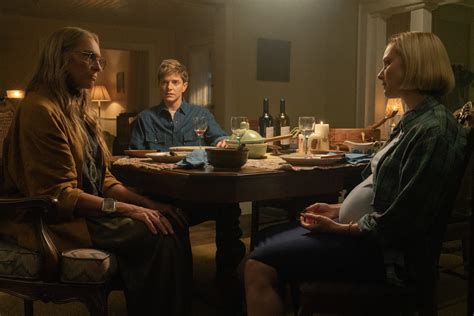 Wayward Season 1 Review: Eerie, Twisted, Brilliant.
