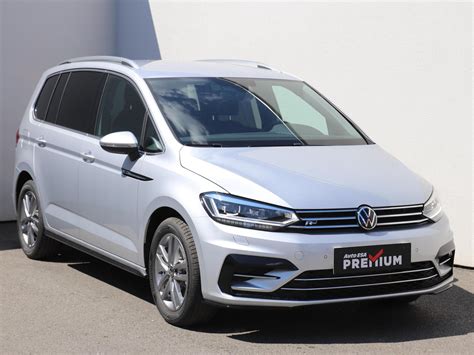 Volkswagen Touran 2022 od 11 kW - inzerce Volkswagen Touran - YAUTO.cz