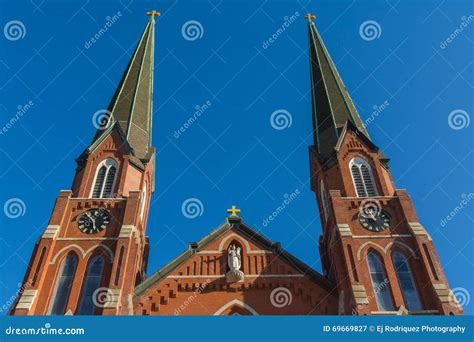 St. Hyacinth Church stock image. Image of grace, brick - 69669827