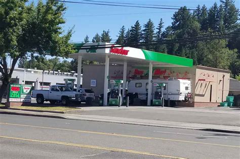 New Sinclair Location in Willits, CA - Golden Gate Petroleum