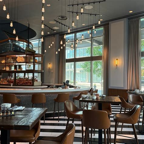 RENAISSANCE BOSTON SEAPORT DISTRICT - Hotel Reviews, Photos, Rate ...