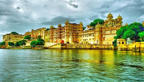 5 Must Visit Tourist Destination in Rajasthan - lifeberrys.com