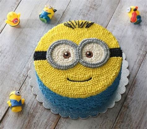 Order Minion Cream Cake for Kids Birthday | YummyCake