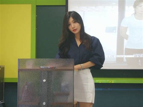 韩国“最美女教师”_QQ图片网