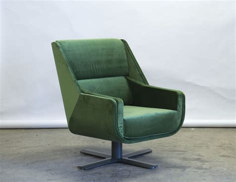 Sillón contemporáneo / de tejido / giratorio / con orejas - BUZZIME ...