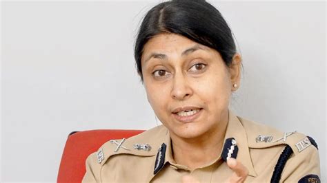 याकूब मेमनच्या मुलीला पासपोर्ट मिळावा यासाठी मीरा बोरवणकरांनी का केला ...