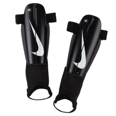 Nike Charge Kids' Football Shinguards. Nike IN
