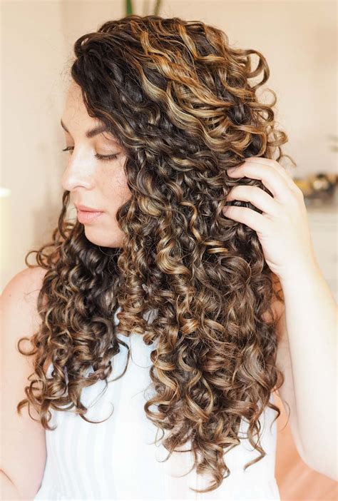 Frizzy Curly Hairstyles