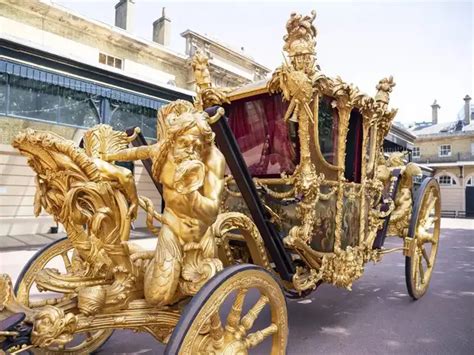 The Gold State Coach - Days-long celebration in June to mark Queen ...
