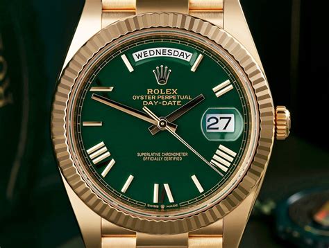 Yellow Gold Green Ombre Roman Numeral Dial – watchauras.com