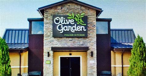 Cross County Shopping Center opening new restaurants