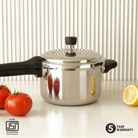 Steel Pressure Cooker 3 Litre: Uses, Features, Types & Shapes | Pots ...