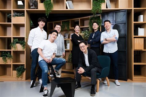 [What’s Next in Communications Technology?] ① Paving the Way for a New ...