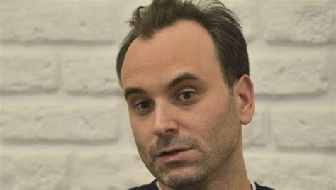 NISAM DAO DA ME SAŽVAĆU I ISPLJUNU: Intervju - Radovan Vujović, glumac