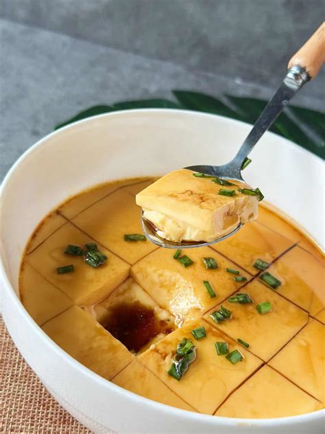 15-minute Chinese Steamed Egg (Zheng Ji Dan Geng)