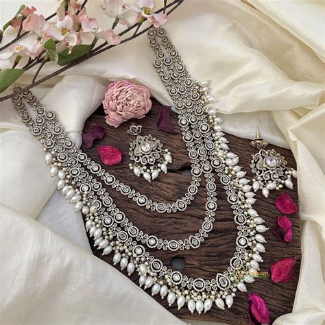 Three Layer with Pearl Victorian Diamond Neckpiece-VV1949 – vrikshamindia