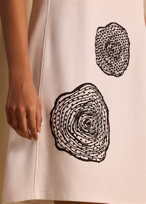 Soft Woodprint Shift Dress in White | Trendy Women's Fashion | ALONGE