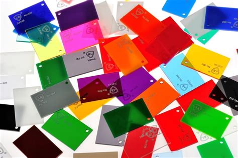 Acrylic vs Perspex: Make the Right Choice for Projects