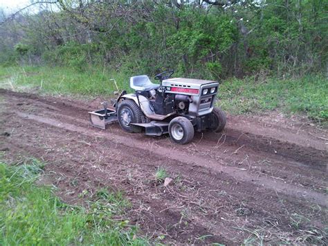 How to Use a Box Blade On Compact Tractor 的图像结果
