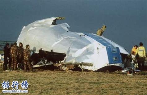 94年西安空难：飞机在空中解体，160人无一生还，只因插头插反了