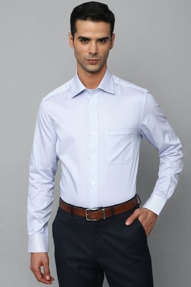 Buy Men Blue Classic Fit Stripe Full Sleeves Formal Shirt Online ...
