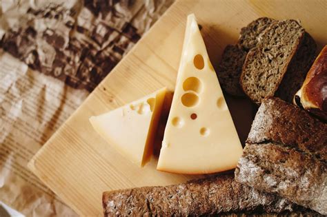 This Type of Cheese Is Great For Your Teeth, According to Dentists Background Vector Art HD Wallpape