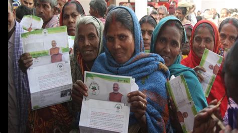 Ayushman Yojana 30 lakh women underwent uterine cancer says smriti ...