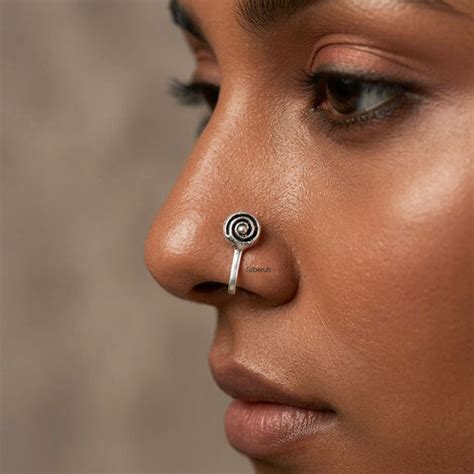Silver Phool Nose Clip – SILBERUH