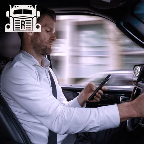 Distracted Driving Lawyer | Runion Personal Injury Lawyers