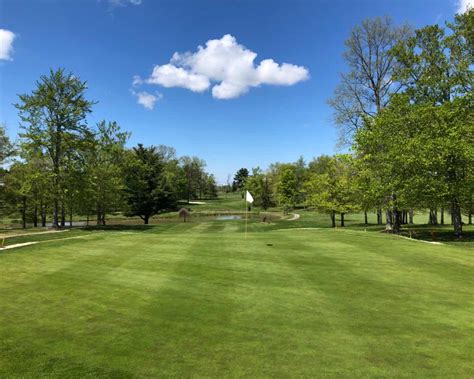 Golfing With Shawn: Hemlock Springs Golf Club (Geneva, OH)
