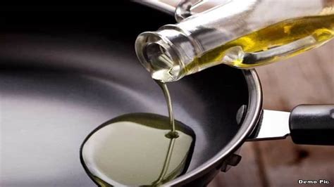 Cooking Oil: इंदौर में सोयाबीन तेल 40 रुपये टूटकर 1210 रुपये में बिका