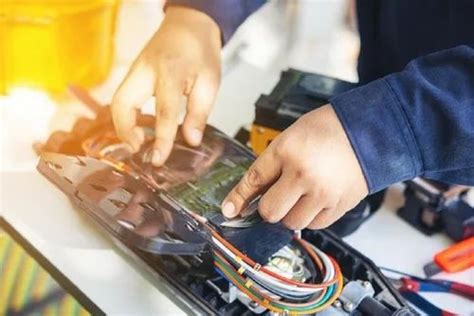 Installing Service Cable 的图像结果