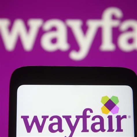 Sun Princess Entertainment: Arena Shows, Music, Magic - Parade