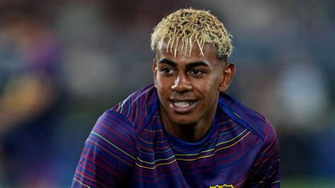 Lamine Yamal says ex-Arsenal and Man Utd star's surprise La Liga return ...