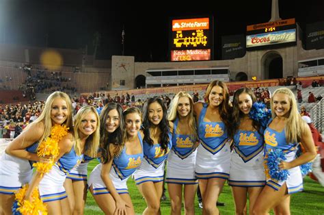 Top 10 Hottest College Football Cheerleaders