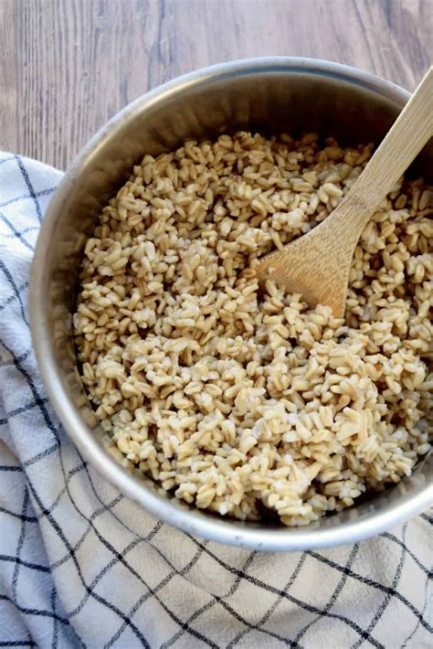 How to Cook Oat Groats: an Easy Stovetop Recipe • The Incredible Bulks