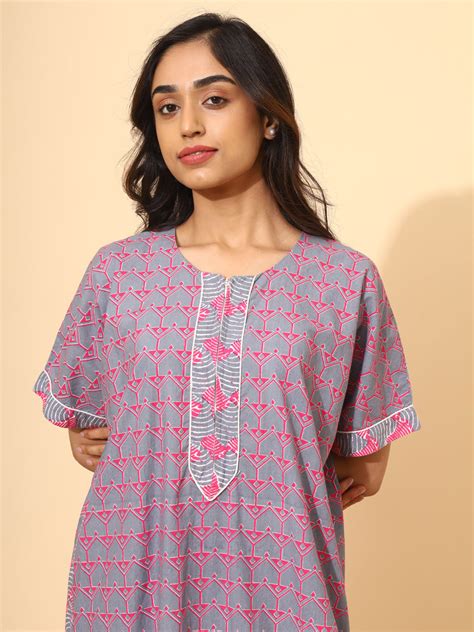 Chic Geo Print Maxi Dress – Women’s Lounge & Sleepwear | Yellow Bloom