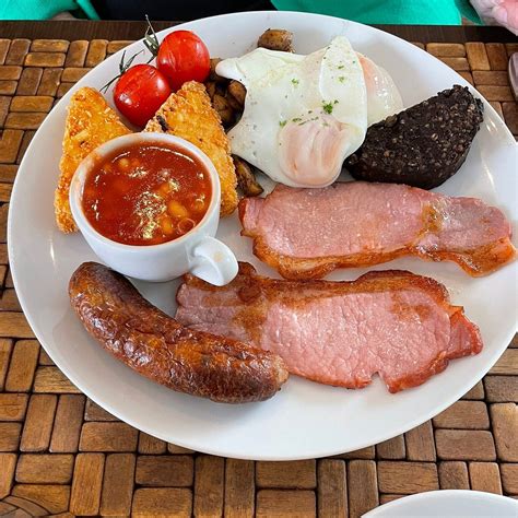 THE ROOMS (Lytham) - B&B Reviews, Photos, Rate Comparison - Tripadvisor