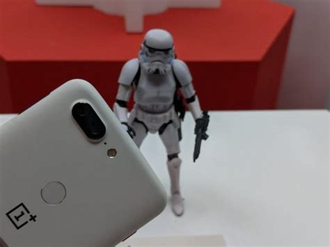 Star Wars-themed OnePlus 5T steals the show on the day of The Last Jedi ...