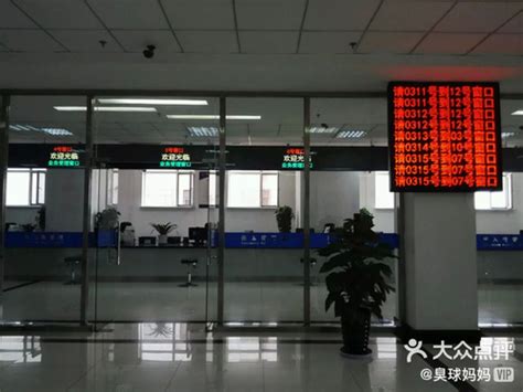 北京市公安局出入境接待大厅：港澳通行证办理有序进行-中国侨网