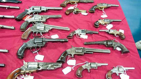 Gun Collection Tour 的图像结果