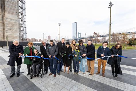 Emily Warren Roebling Plaza Opens, Completing Brooklyn Bridge Park as ...