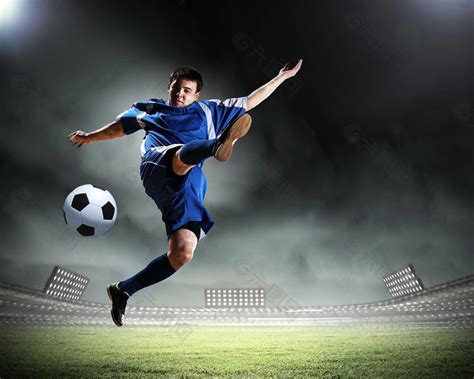 踢足球的男人素材免费下载(图片编号:5784151)-六图网