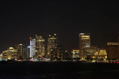 High-Rise Buildings Night. View 的图像结果