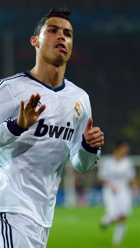 Download wallpaper football, form, Cristiano Ronaldo, player, goal ...